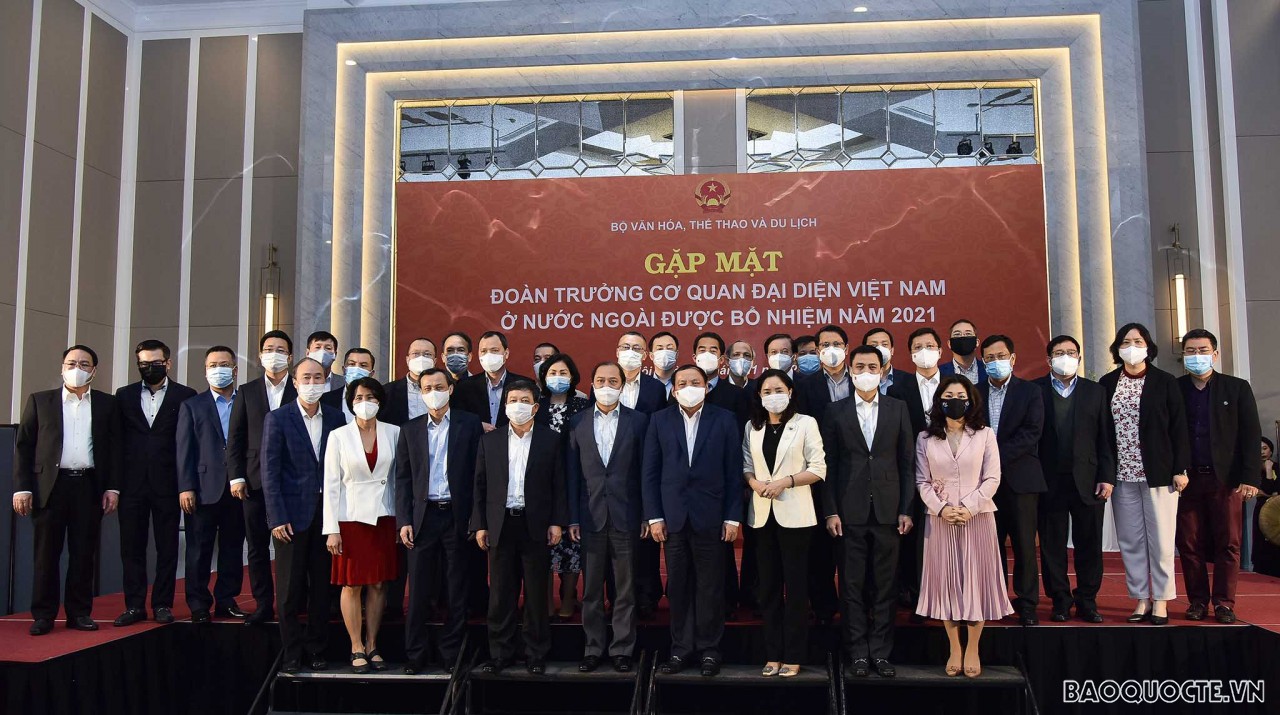 đoàn trưởng cơ quan đại diện đoàn trưởng cơ quan đại diện