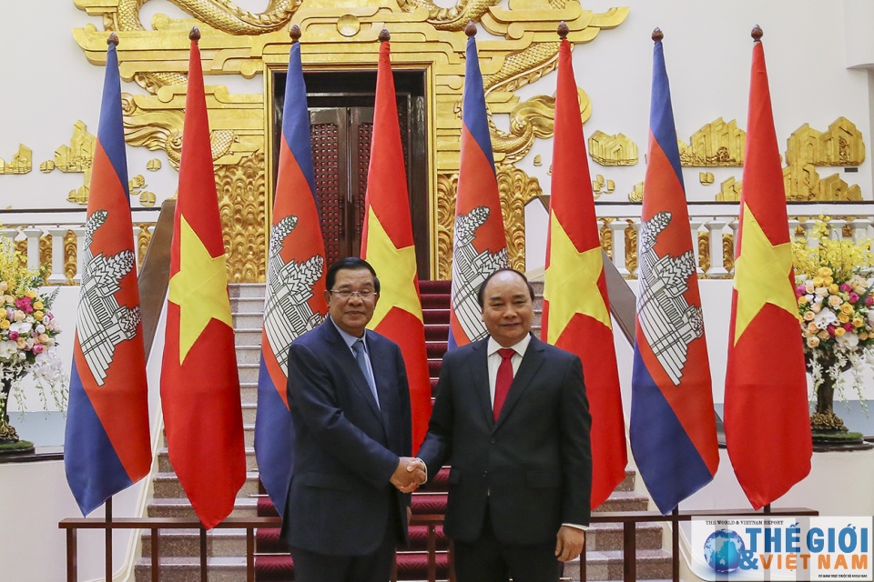 thu tuong chinh phu nguyen xuan phuc hoi dam voi thu tuong campuchia hun sen