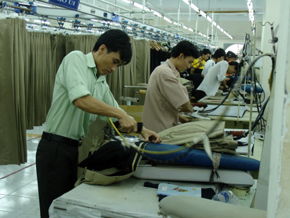 giai ma canh tranh cua nganh det may