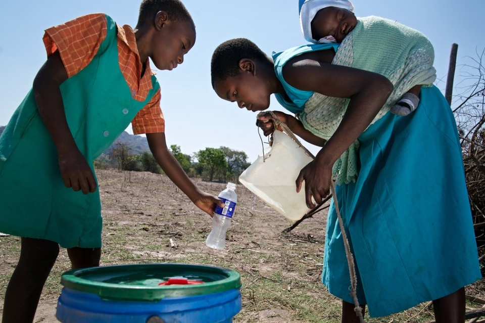 nhung dua tre vung zimbabwe