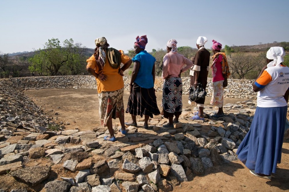 nhung dua tre vung zimbabwe