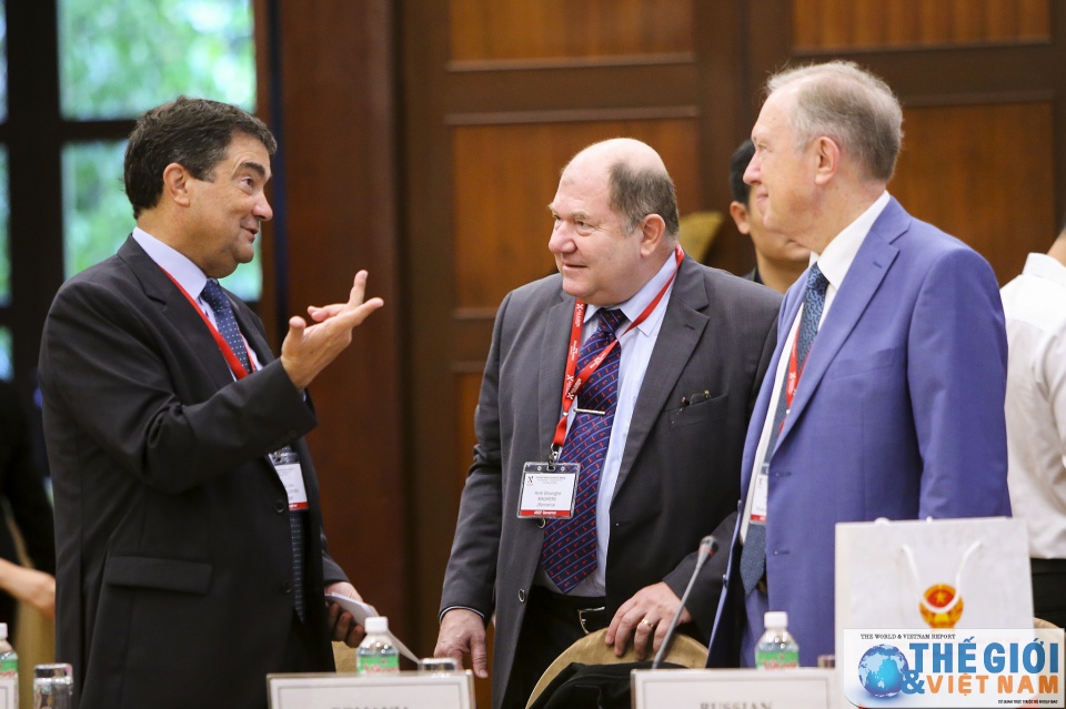 tang cuong quan he doi tac a au nang dong va gan ket hon trong thap nien thu ba