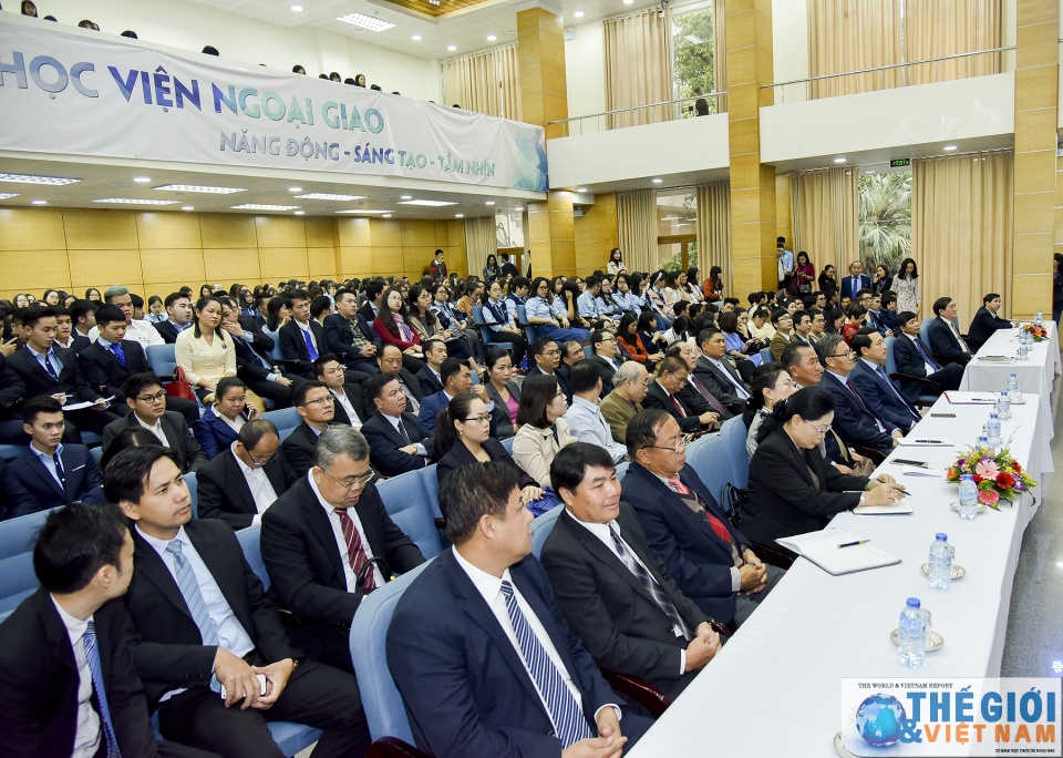 Thế hệ trẻ đóng vai trò không thể thiếu cho quan hệ Việt Nam - Lào the he tre dong vai tro khong the thieu cho quan he viet nam lao