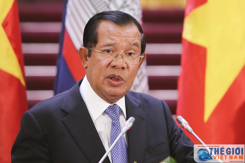 le don thu tuong campuchia tai phu chu tich