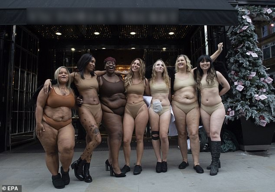 phu nu ngoai co xuat hien truoc cua hieu noi y doi ve dep da dang