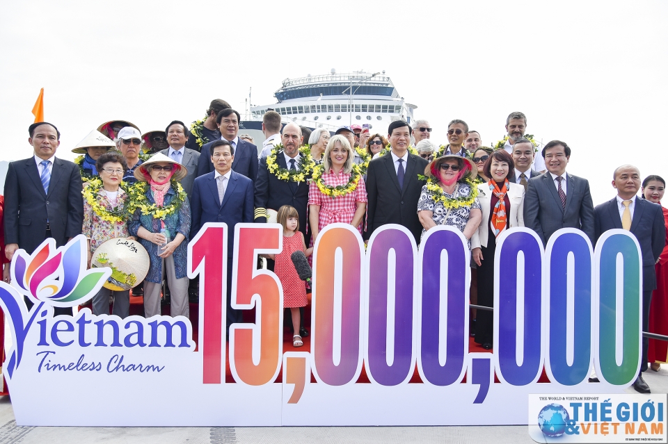 vi khach quoc te thu 15 trieu va co hoi phat trien du lich tau bien