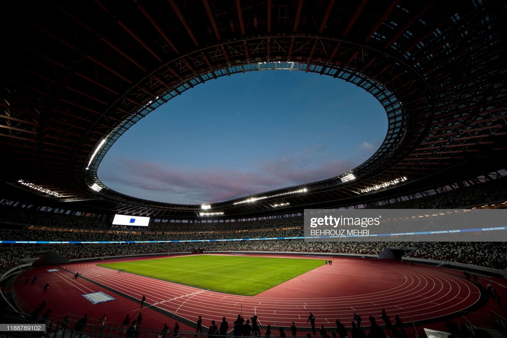 ben trong san van dong olympic 2020 cua nhat ban co gi doc dao