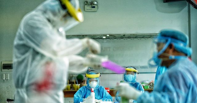 Covid-19 gặp thời tiết thuận lợi: Ai sẽ là 'mục tiêu' hàng đầu của virus?