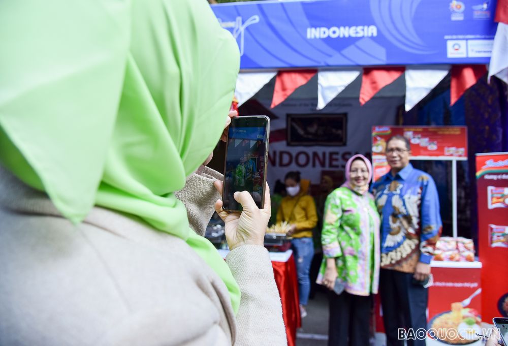 Liên hoan Ẩm thực Quốc tế 2020 quy tụ nhiều món ngon từ khắp các nước và tỉnh thành Việt Nam Liên hoan Ẩm thực Quốc tế 2020 quy tụ nhiều món ngon từ khắp các nước và tỉnh thành Việt Nam