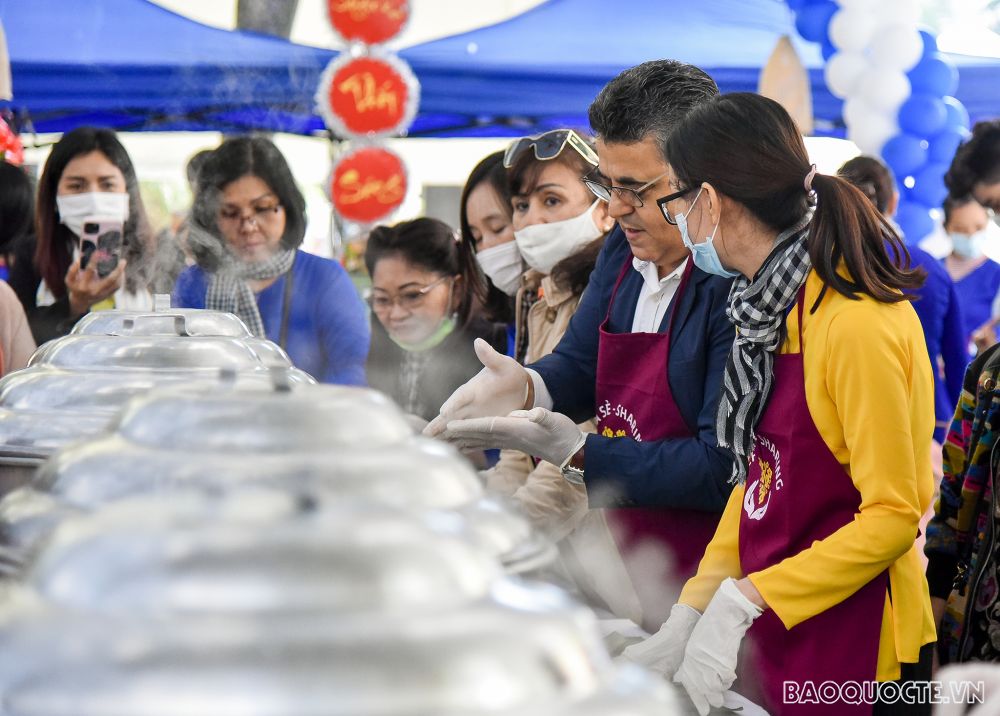 Liên hoan Ẩm thực Quốc tế 2020 quy tụ nhiều món ngon từ khắp các nước và tỉnh thành Việt Nam Liên hoan Ẩm thực Quốc tế 2020 quy tụ nhiều món ngon từ khắp các nước và tỉnh thành Việt Nam