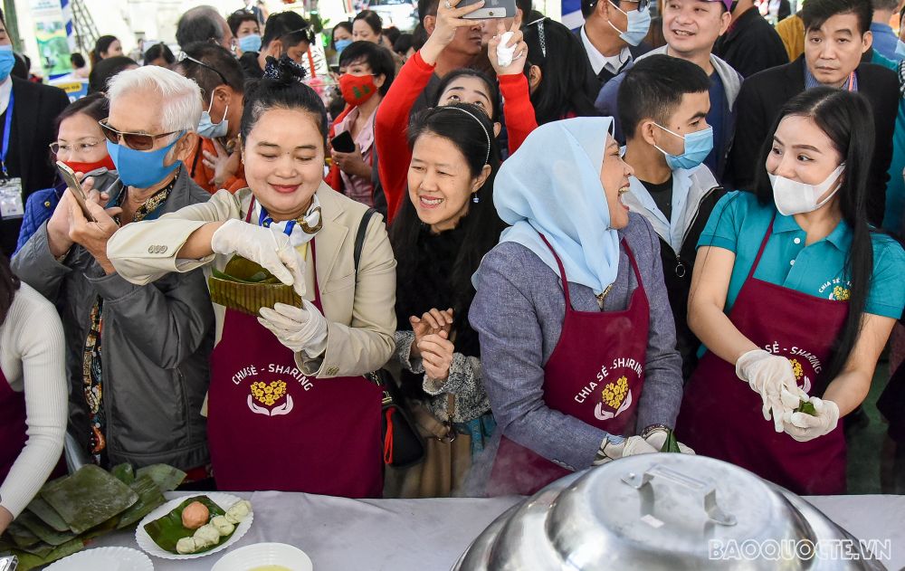 Liên hoan Ẩm thực Quốc tế 2020 quy tụ nhiều món ngon từ khắp các nước và tỉnh thành Việt Nam