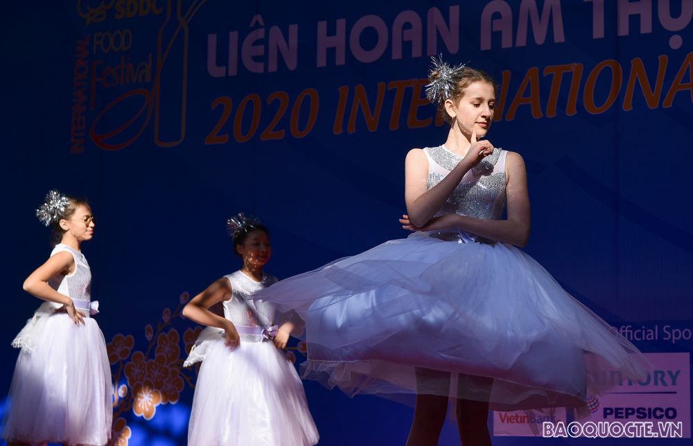 Liên hoan Ẩm thực Quốc tế 2020 quy tụ nhiều món ngon từ khắp các nước và tỉnh thành Việt Nam Liên hoan Ẩm thực Quốc tế 2020 quy tụ nhiều món ngon từ khắp các nước và tỉnh thành Việt Nam