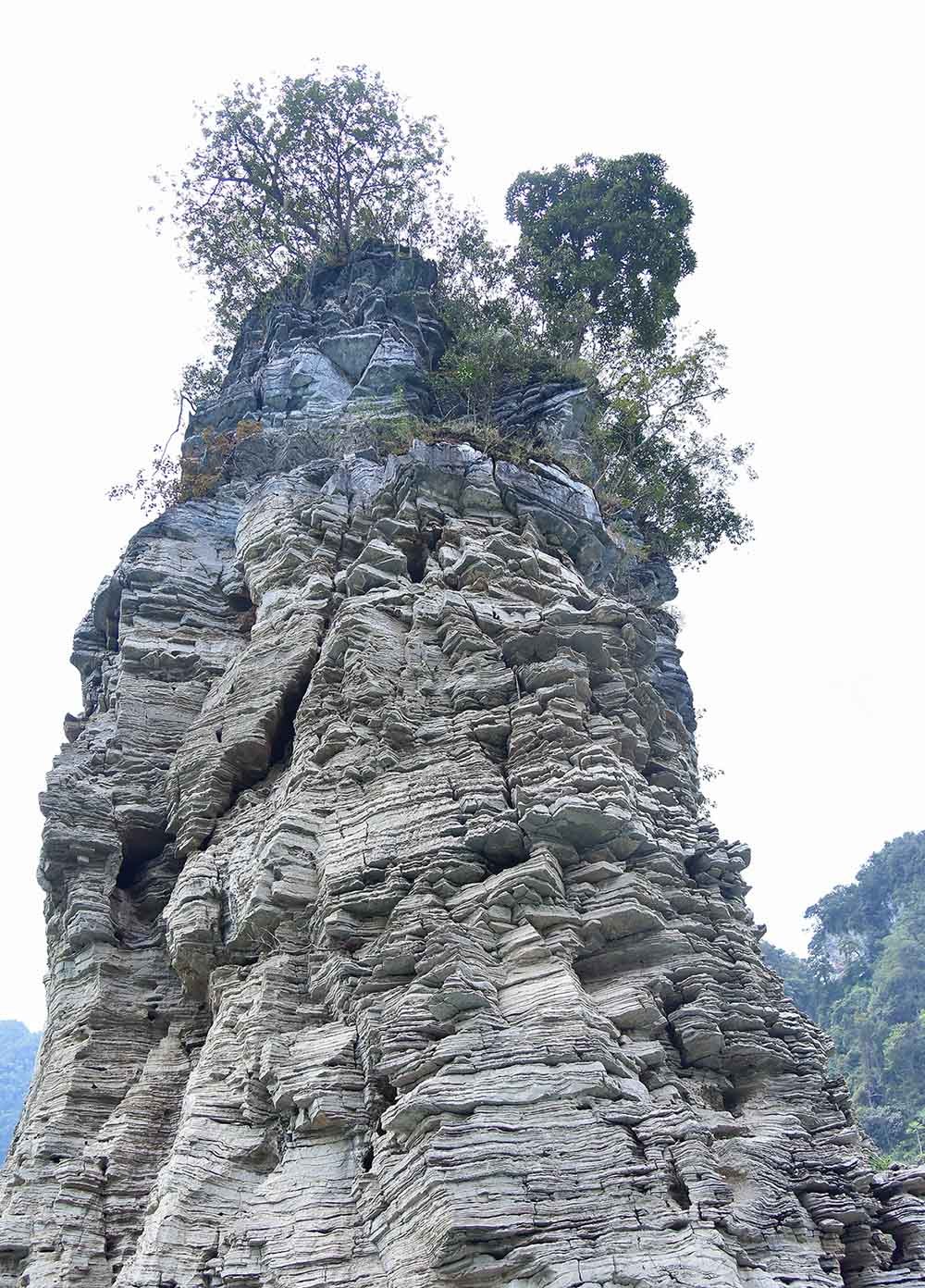 Về miền cao nguyên đá Đông Văn