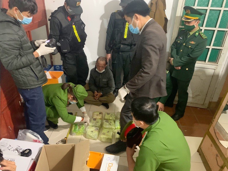 Quảng Trị: Bắt 3 đối tượng, thu giữ 21 kg ma túy tổng hợp