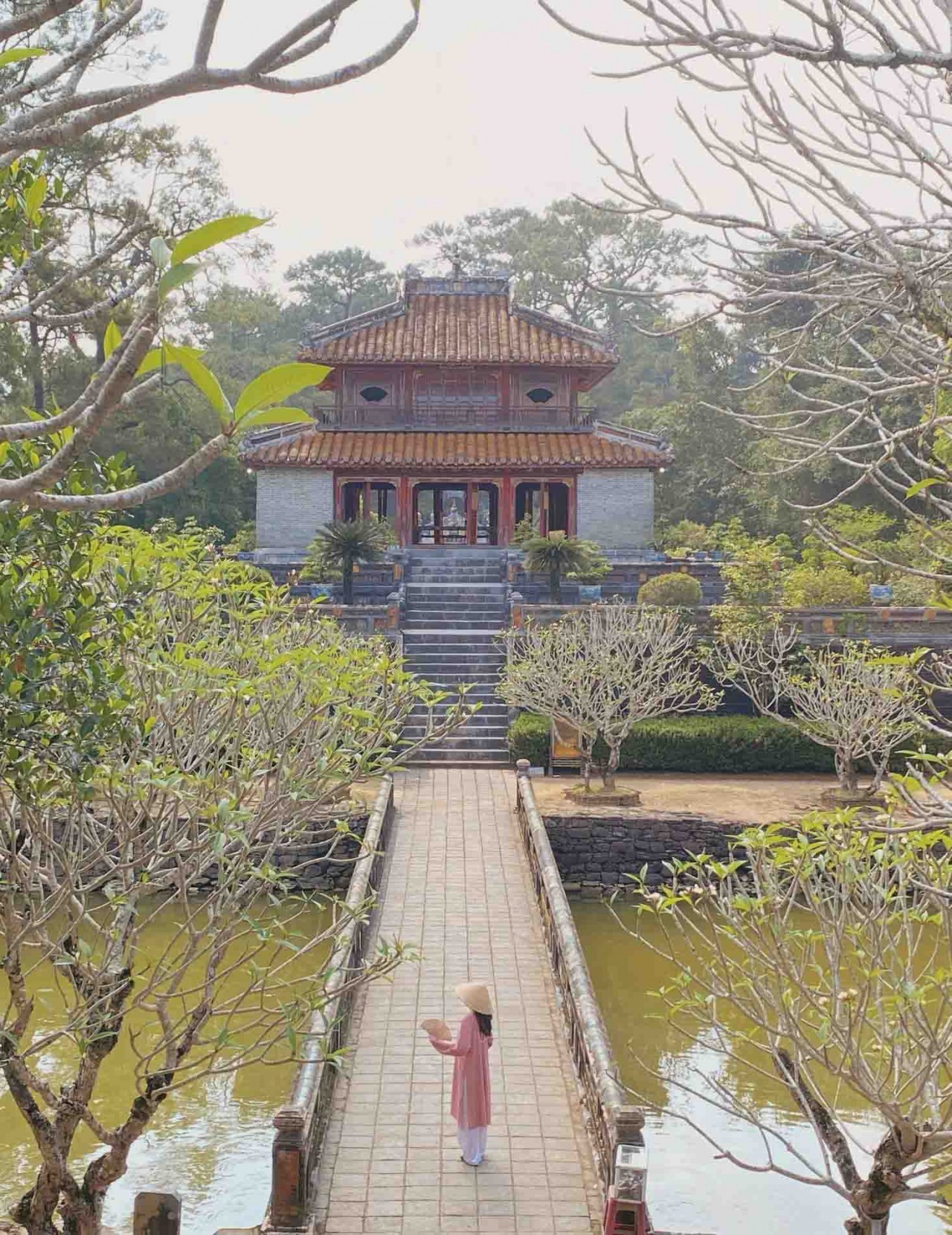 Nghỉ Tết Dương lịch 2022, ghé Huế chụp ảnh đẹp mê ly, ăn món ngon giá rẻ 'giật mình'