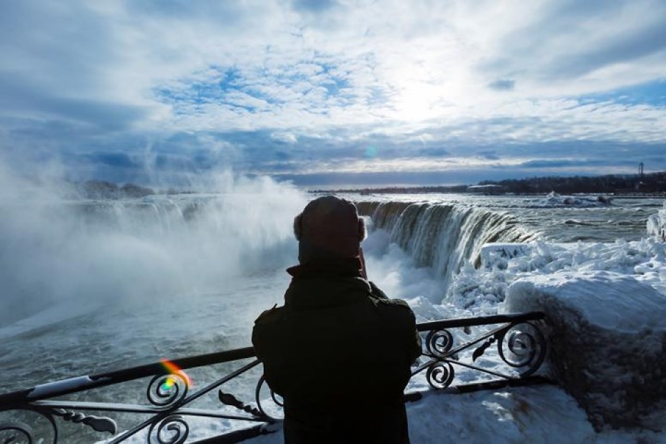 Mùa Đông kỳ vỹ ở Thác Niagara mua dong ky vy o thac niagara