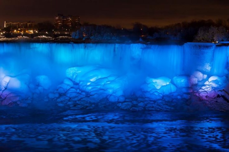 Mùa Đông kỳ vỹ ở Thác Niagara mua dong ky vy o thac niagara