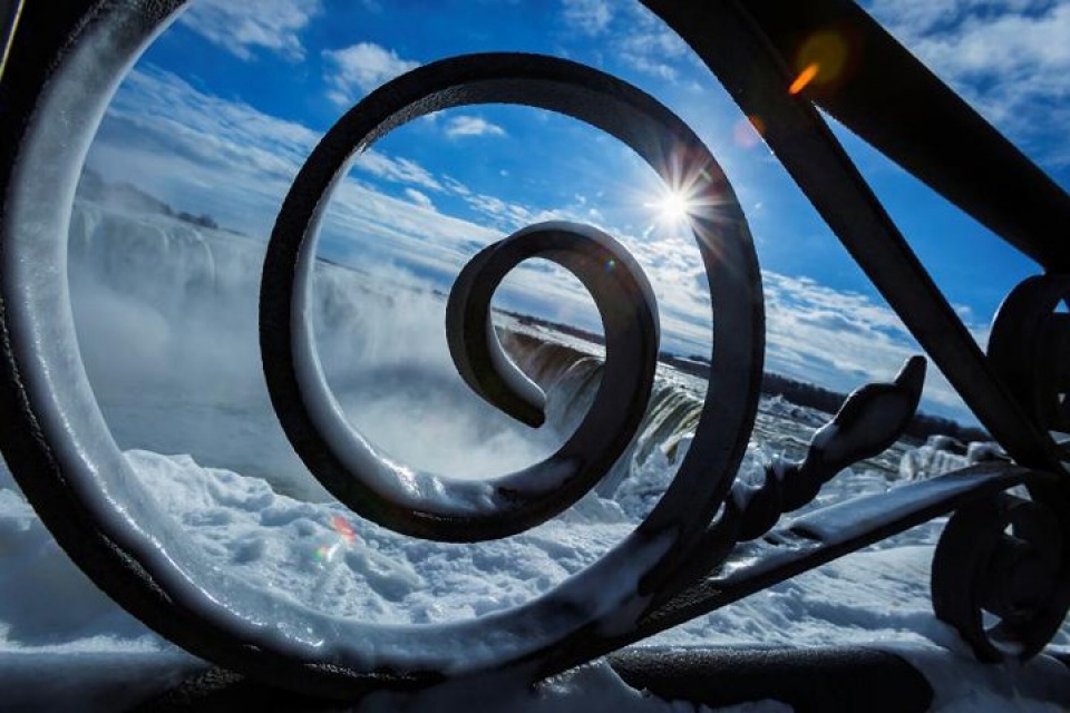 Mùa Đông kỳ vỹ ở Thác Niagara mua dong ky vy o thac niagara