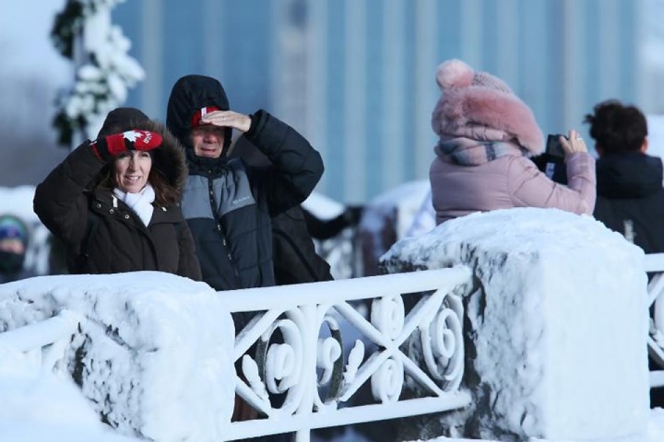 Mùa Đông kỳ vỹ ở Thác Niagara mua dong ky vy o thac niagara