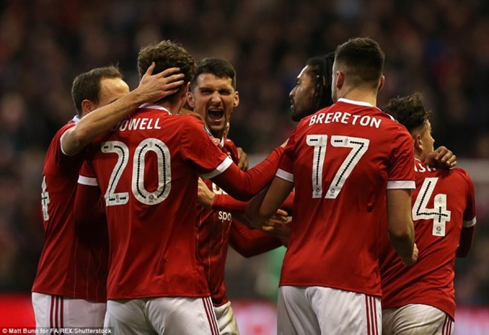 doi bong hang nhat bien arsenal tro thanh cuu vuong fa cup