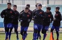 co dong vien tiep suc cho u23 viet nam bat chap cai lanh thau xuong