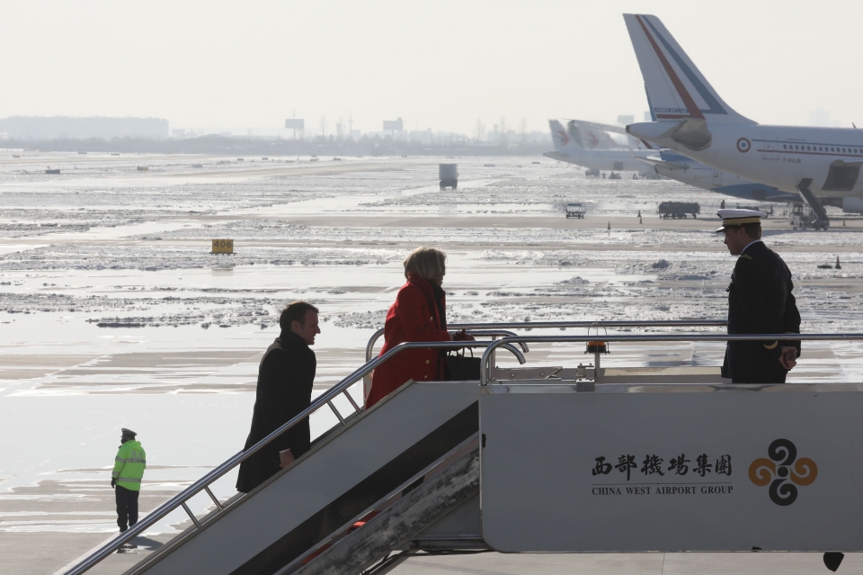 tong thong phap tham doi quan dat nung cua tan thuy hoang