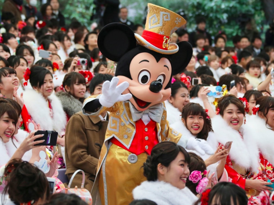 Nhật Bản: Rực rỡ sắc màu Kimono trong lễ trưởng thành của các thiếu nữ nhat ban ruc ro sac mau kimono trong le truong thanh cua cac thieu nu