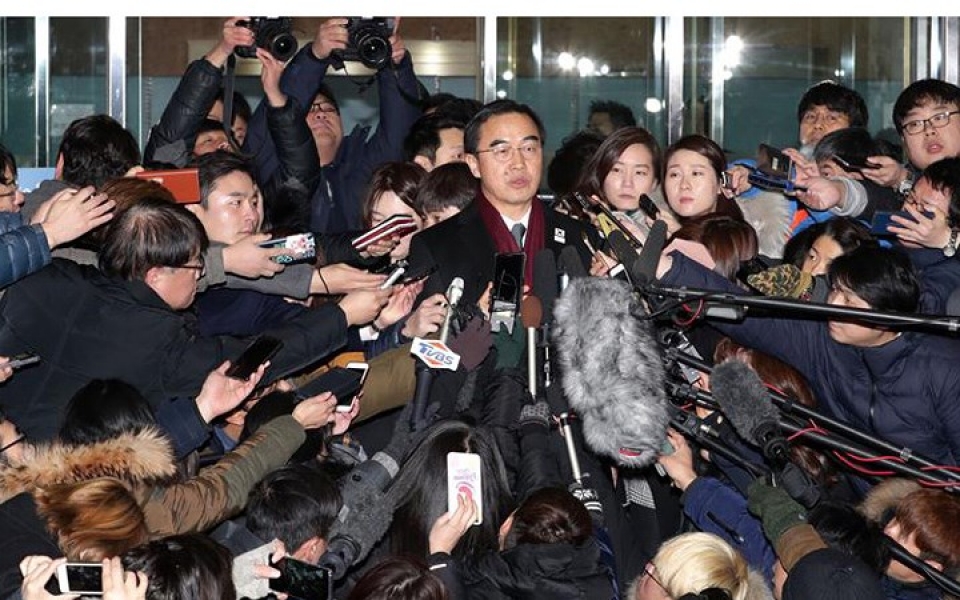 hai mien trieu tien ngoi vao ban dam phan truc tiep lan dau tien