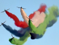 tiem kich mig 29 bay doi hinh bac thang tren bau troi ngoai o moscow