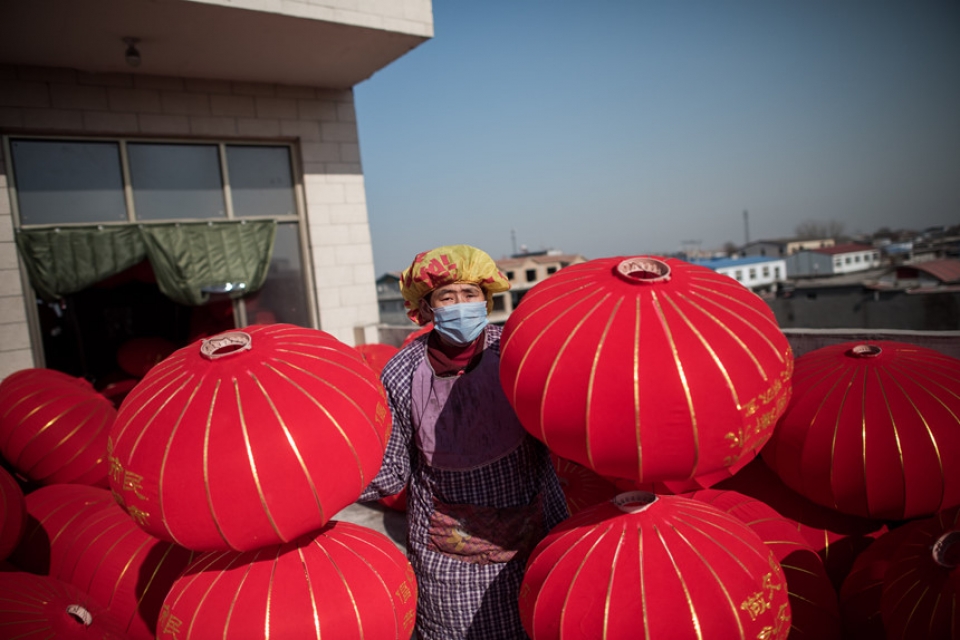 lang den long trung quoc tat bat chuan bi tet