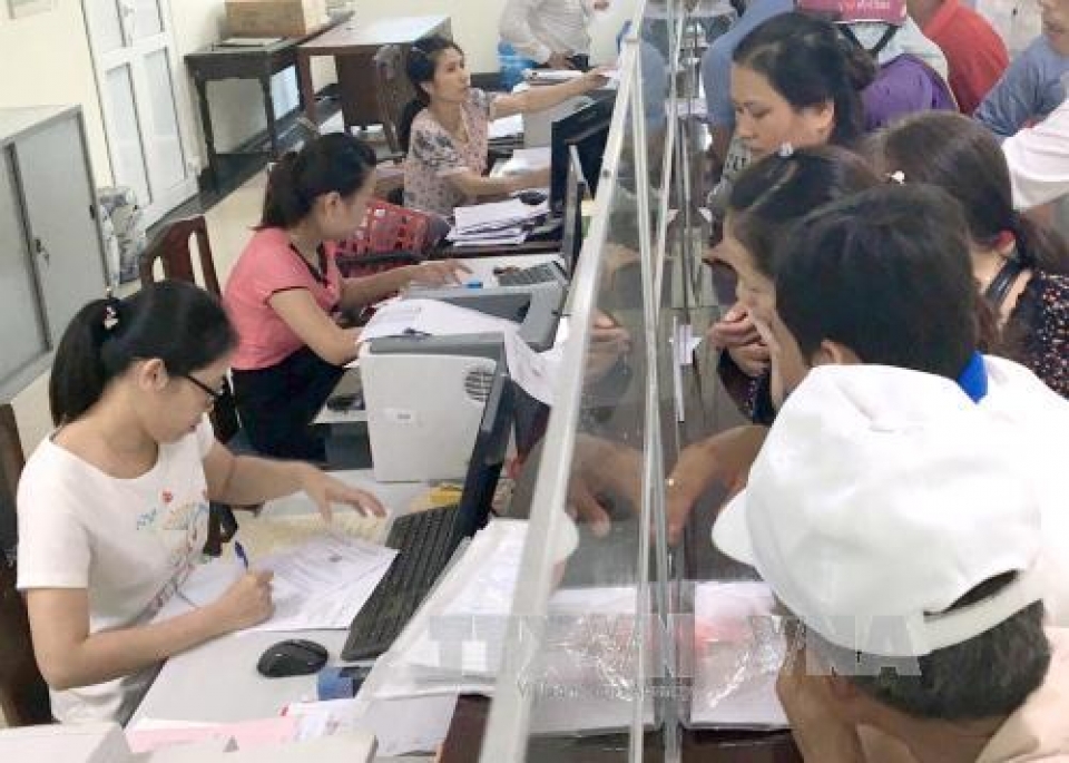 cai cach bo may hanh chinh nha nuoc tu chu truong den hien thuc hoa