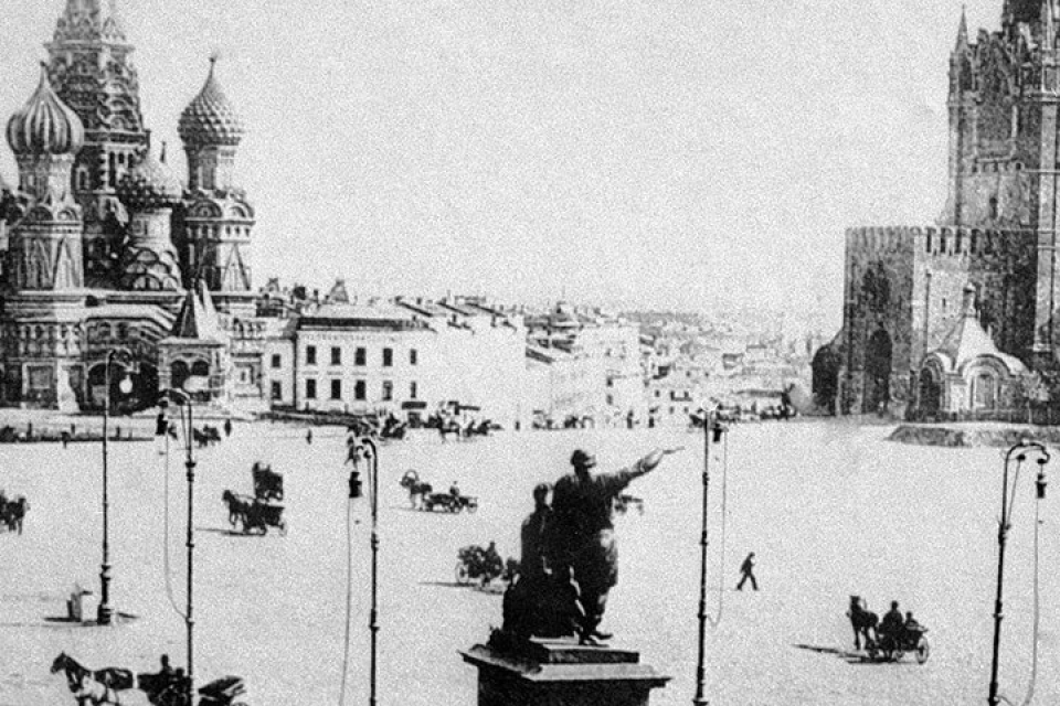 Moscow: 100 năm trước và ngày nay moscow 100 nam truoc va ngay nay