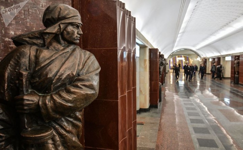 ve dep long lay nhu cung dien cua ga tau dien ngam moscow