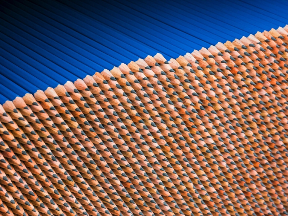 can canh quy trinh san xuat but chi tai my