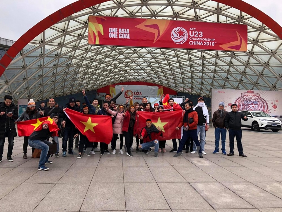 cdv hao huc di co vu cho u23 viet nam trong tran ban ket lich su