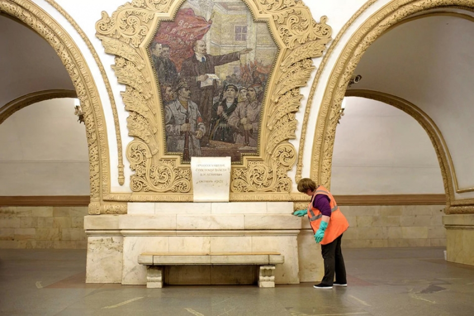 tau dien ngam moscow thoi gian ngung lai o noi ban ron nhat