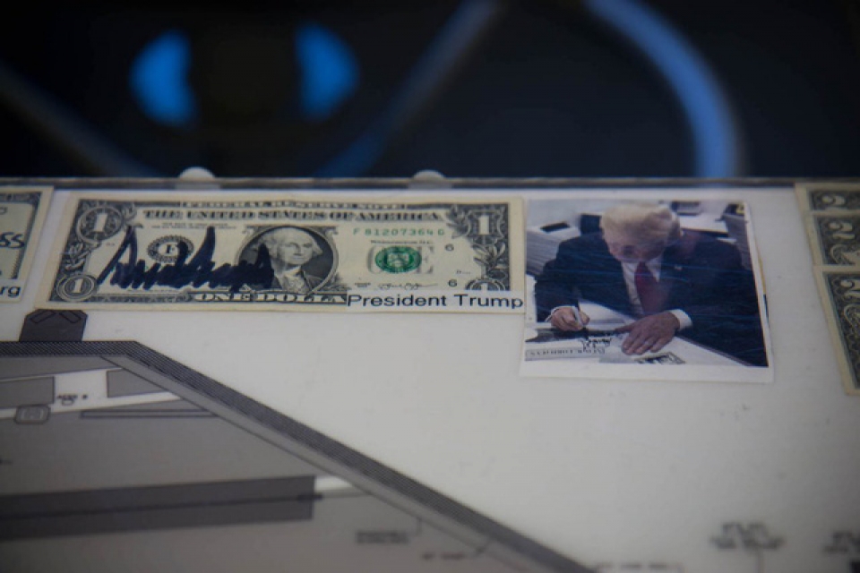 choang ngop tau san bay lon nhat the gioi cua my