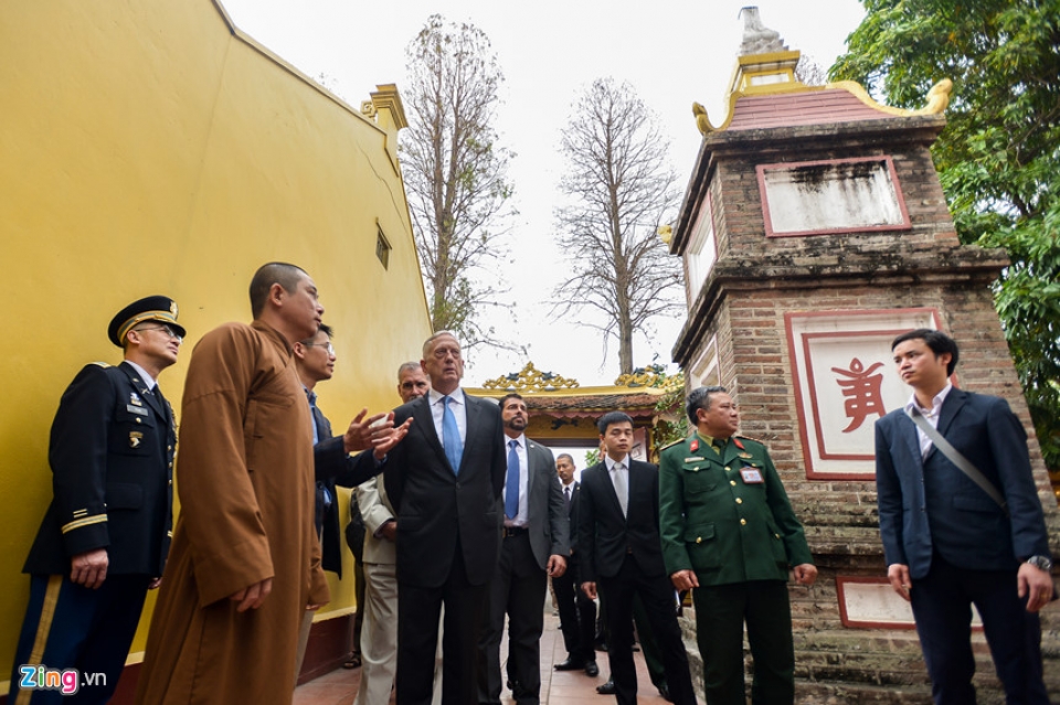 bo truong quoc phong my james mattis den tham chua tran quoc