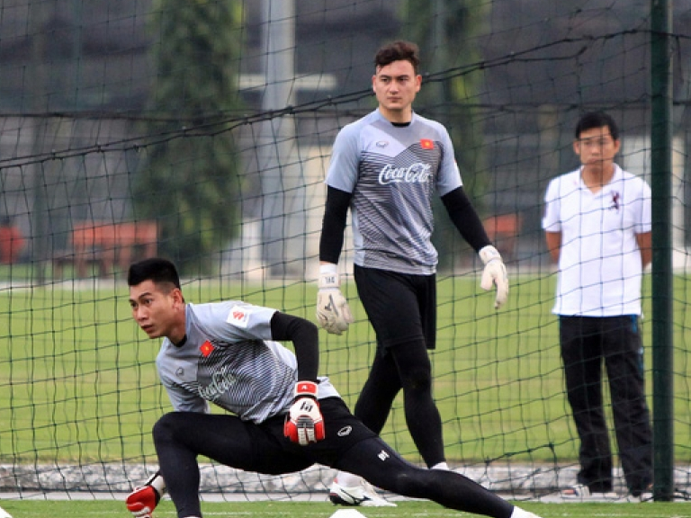 dang van lam duoc danh gia cao nhat cho vi tri thu mon tai muangthong united