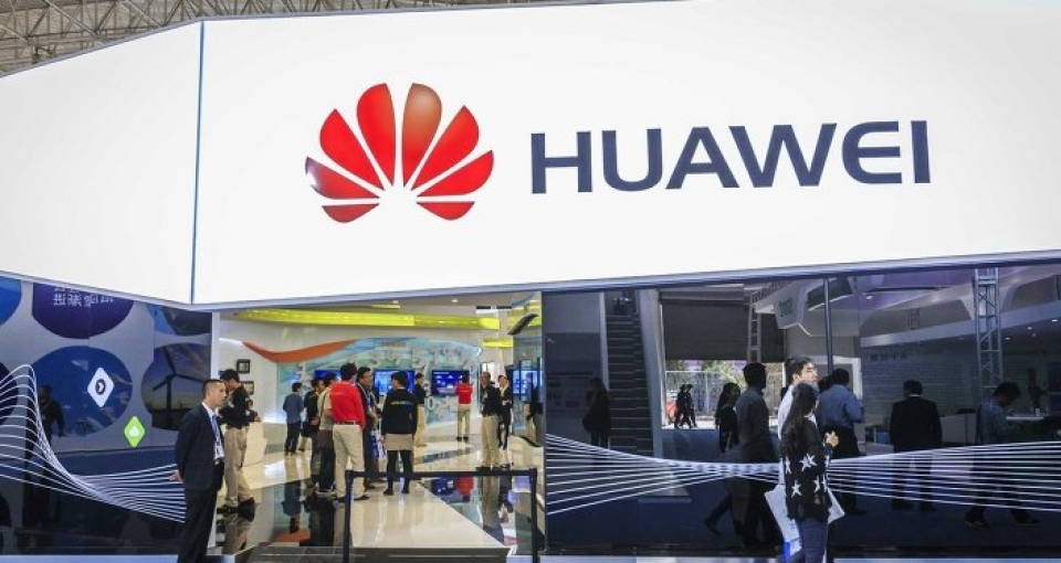 apple dang phai tra gia vi coi thuong thi truong trung quoc