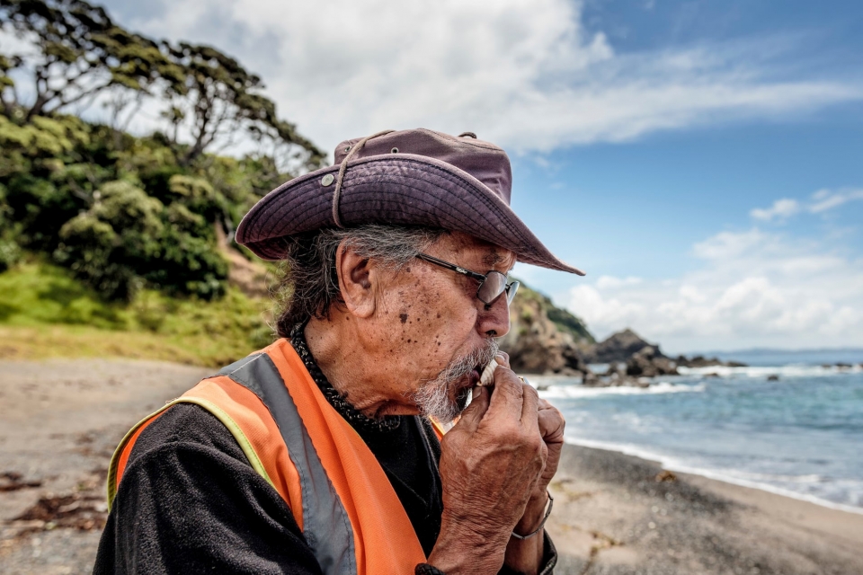 bo toc ban dia new zealand va noi buon mua ca voi mac can