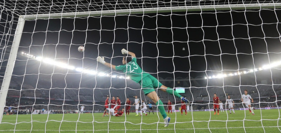 hlv park hang seo van tin dung dang van lam o tran gap iran