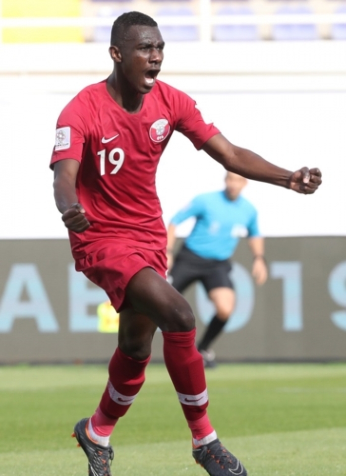 1016 doi bong da gianh ve vao vong 18 asian cup 2019