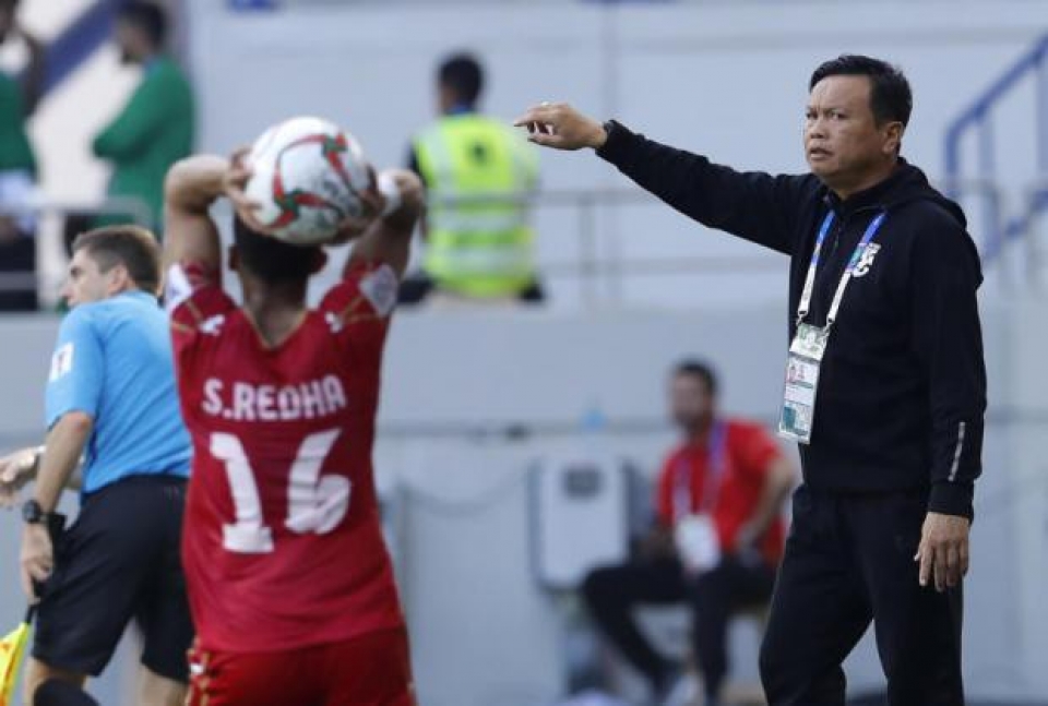 tuyen thai lan tuyen bo du kha nanggiai quuyet chu nha uae de di tiep