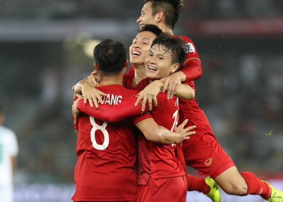 di tiep tai asian cup 2019 dt viet nam co loi the va nam quyen tu quyet