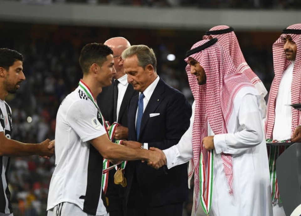 ronaldo rang ro trong ngay gianh danh hieu dau tien cung juventus