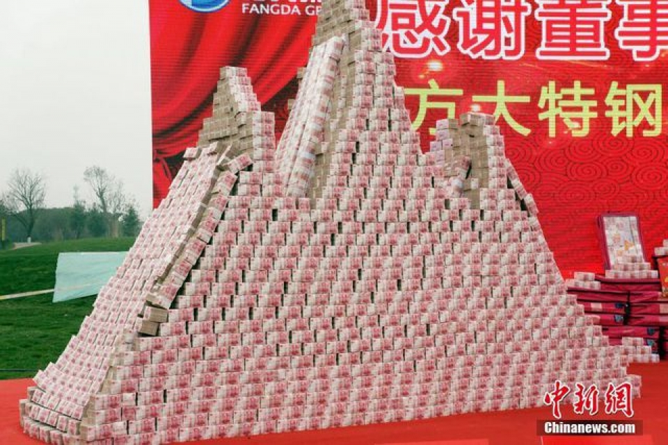 choang ngop nui tien hang chuc trieu usd cong ty trung quoc thuong tet cho nhan vien