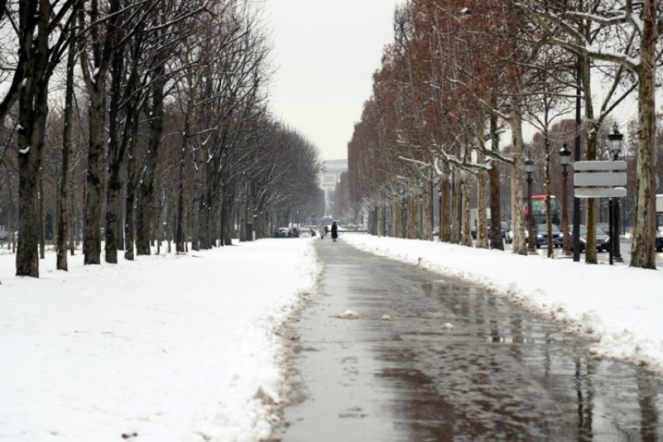 phap tuyet roi day dac anh huong nghiem trong den giao thong va sinh hoat
