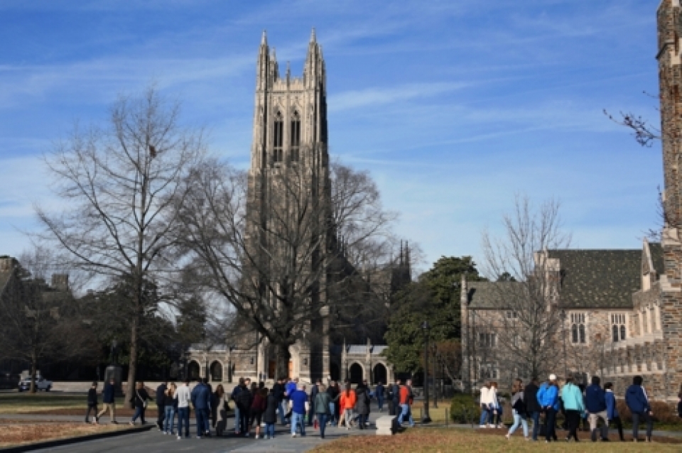 yeu cau sinh vien khong dung tieng trung quoc giang vien my mat chuc