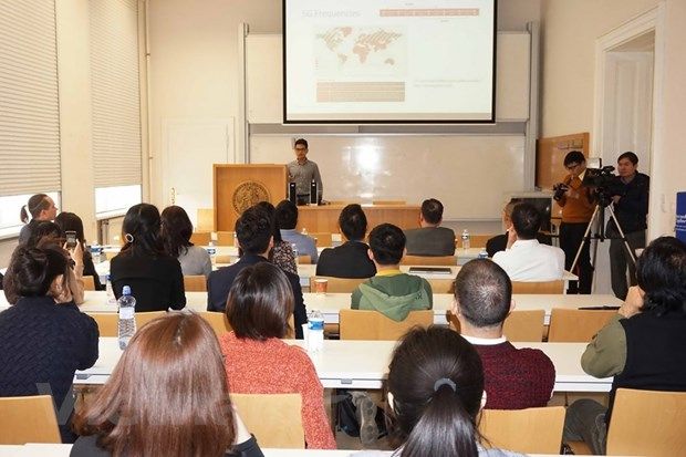 hoi thao nghien cuu khoa hoc hoi tu tri thuc tre viet nam tai ch czech